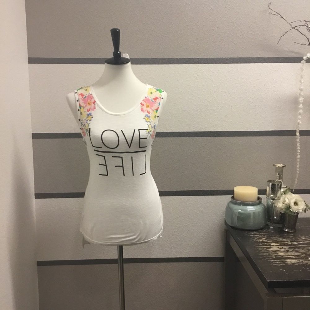 Seventeen-“Love Life” Tank Top